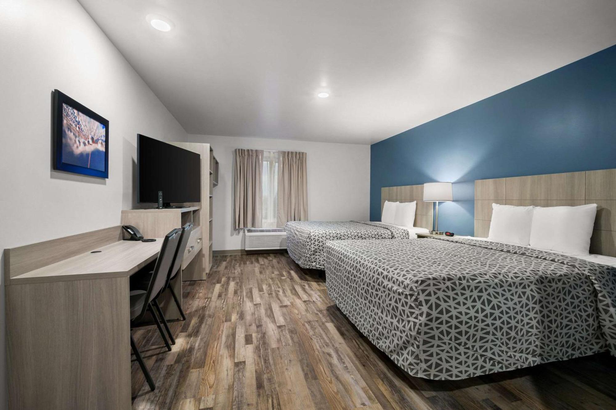 Woodspring Suites Dearborn Detroit エクステリア 写真